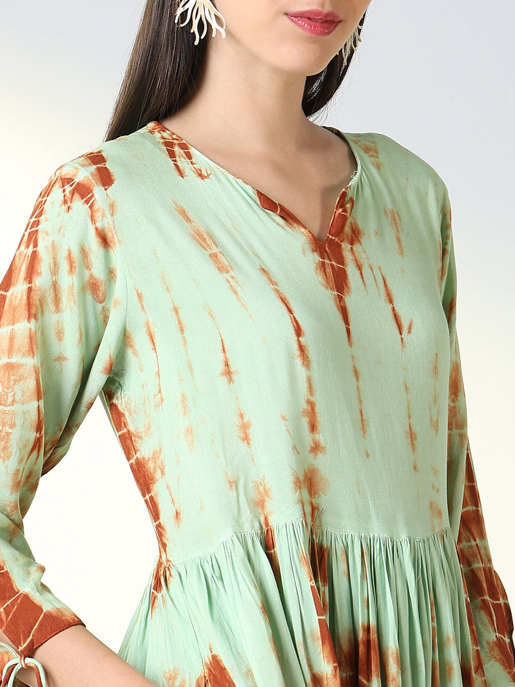 Women's Green Abstract Anarkali Kurta
