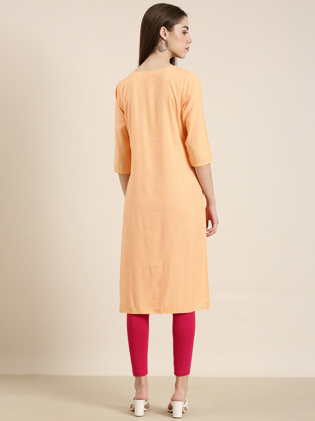 Women's Peach Geometric Embroidered Straight Kurta