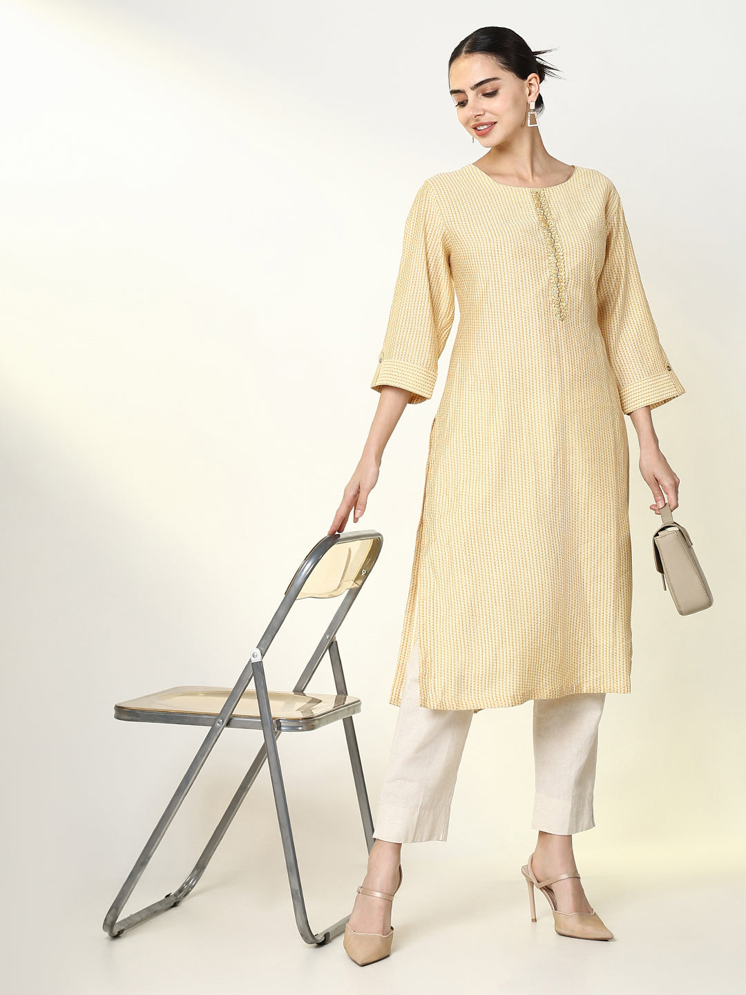 Women's Yellow Geometric Straight Kurta