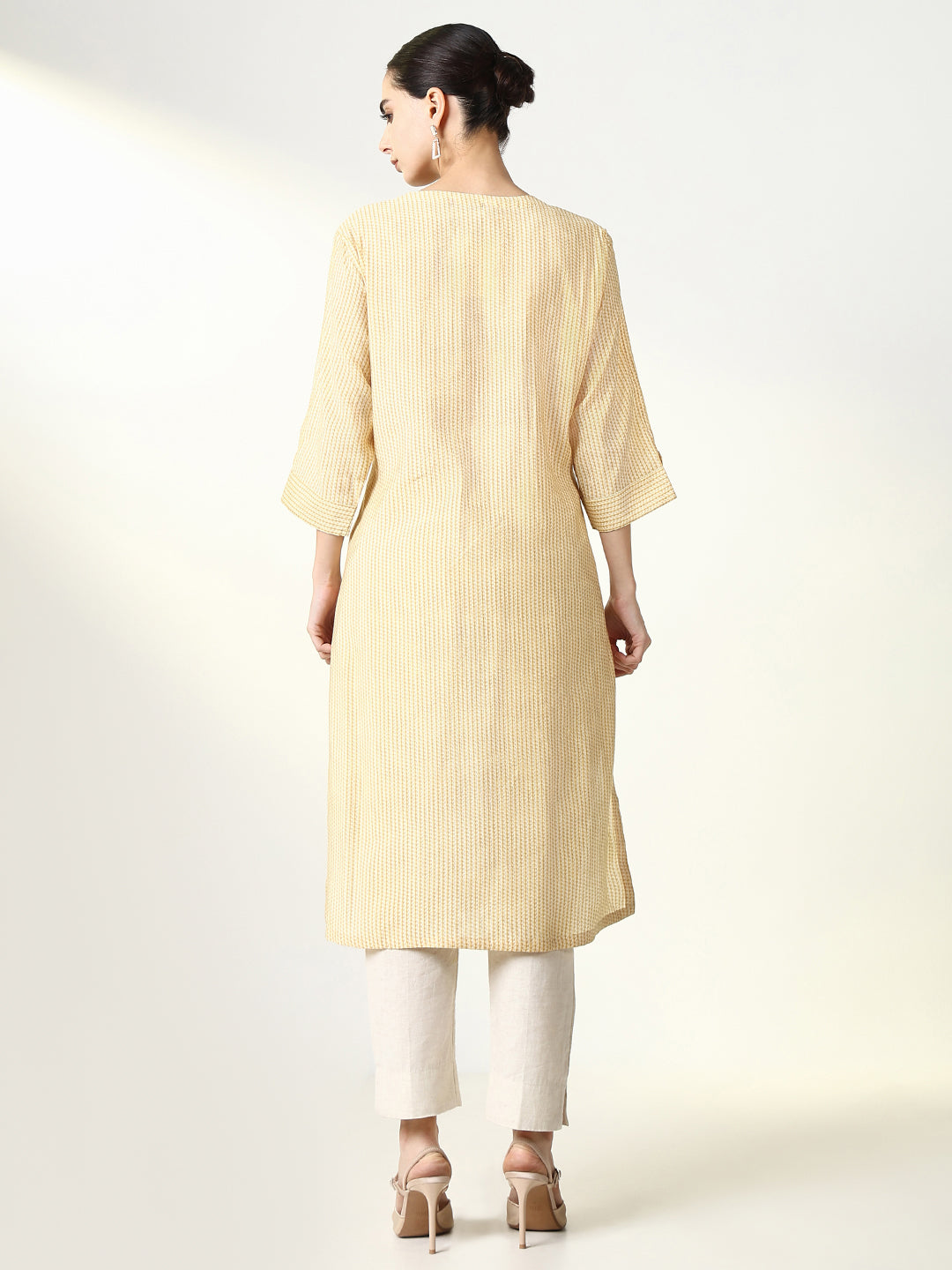Women's Yellow Geometric Straight Kurta