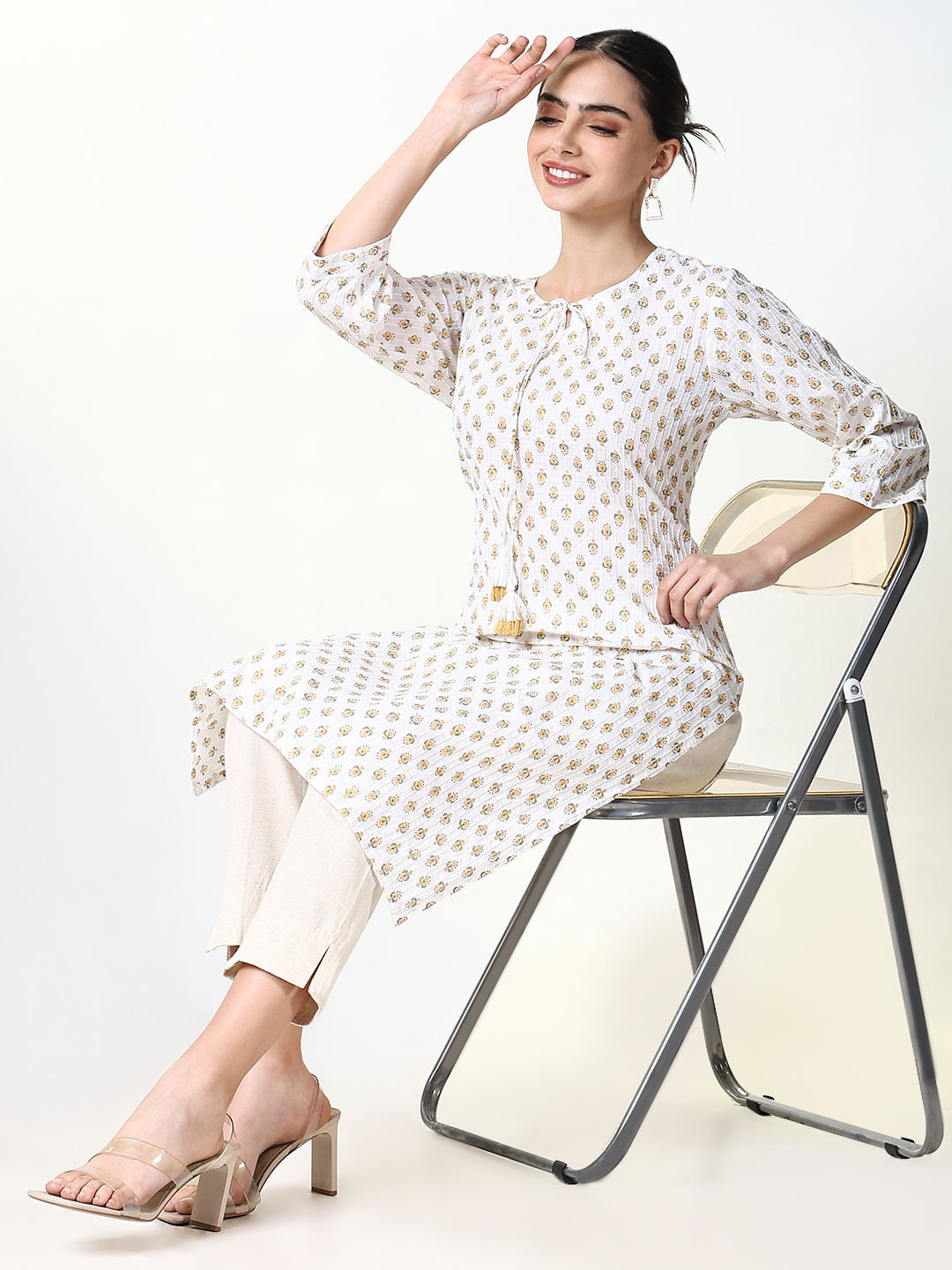 Women's White Floral Straight Kurta
