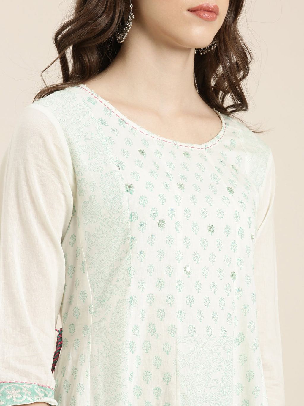 Women's Cream Ethnic Motif Printed Thread Work Anarkali Kurta