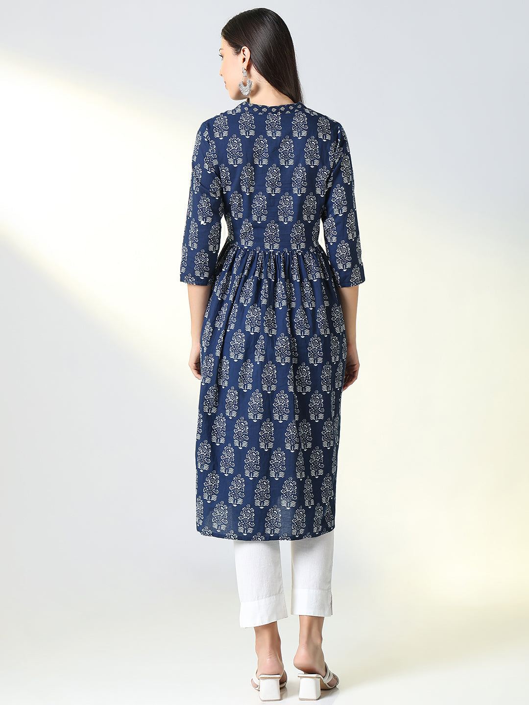 Women's Blue Ethnic Motifs Anarkali Kurta
