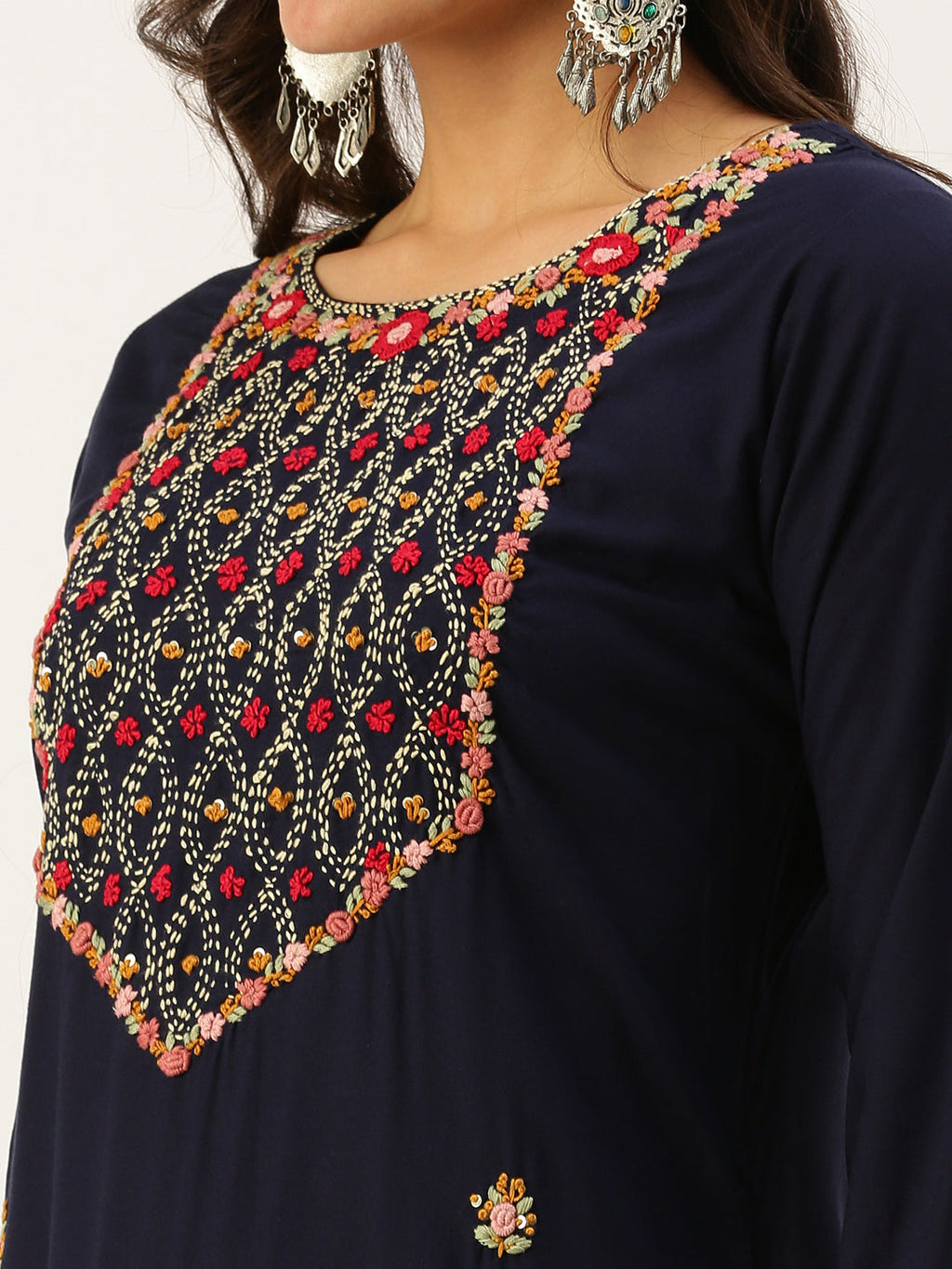 Women's Embroidered Navy blue Straight Kurta