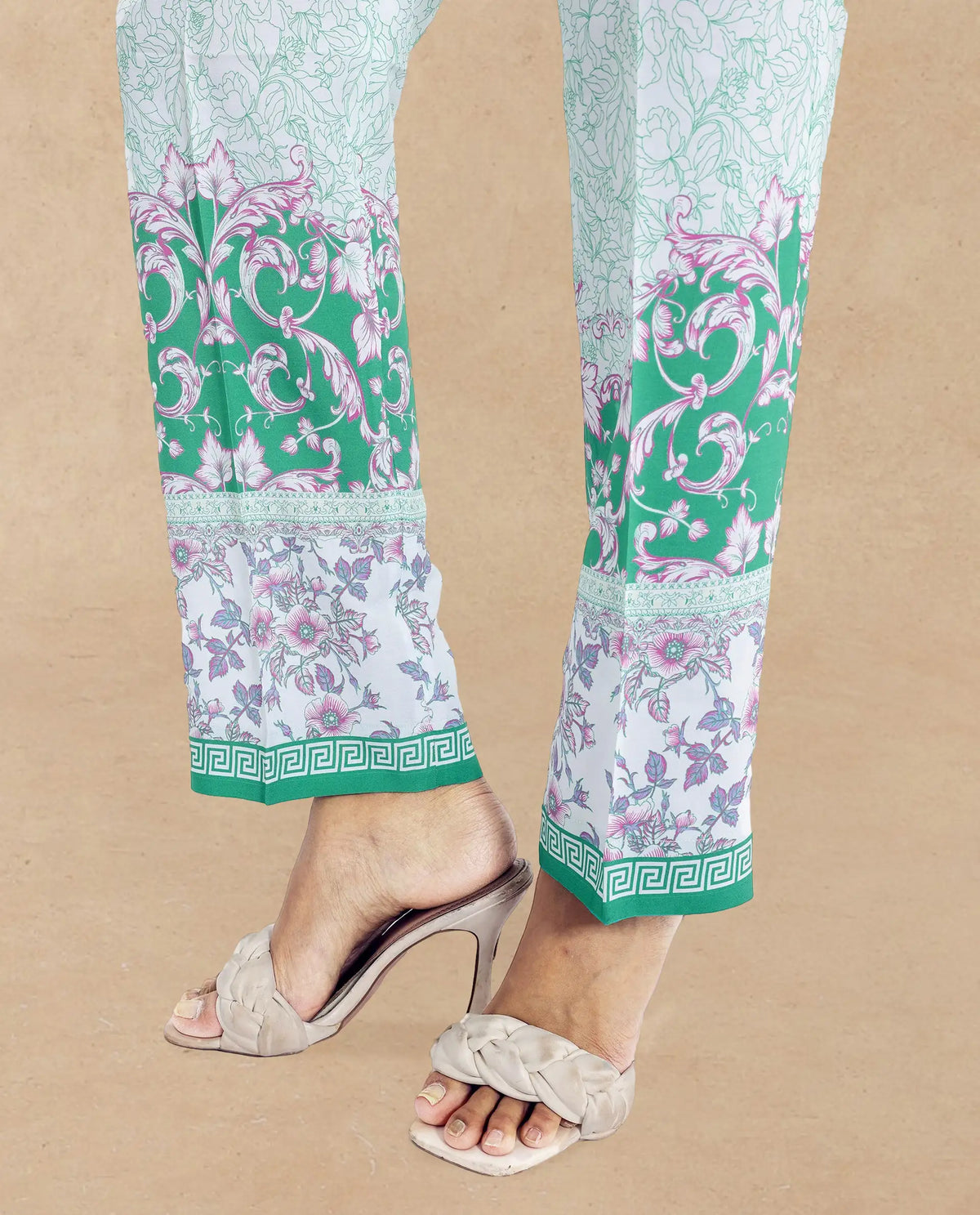 Rareism Women's Sepio-B Light Green Viscose Abstract Print Ankle Length Straight Fit Trouser