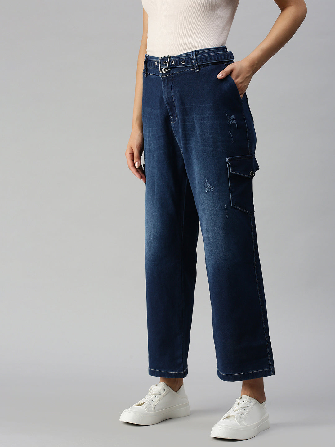 Women's Blue Relaxed Fit High-Rise Low Distress Light Fade Stretchable Denim Jeans