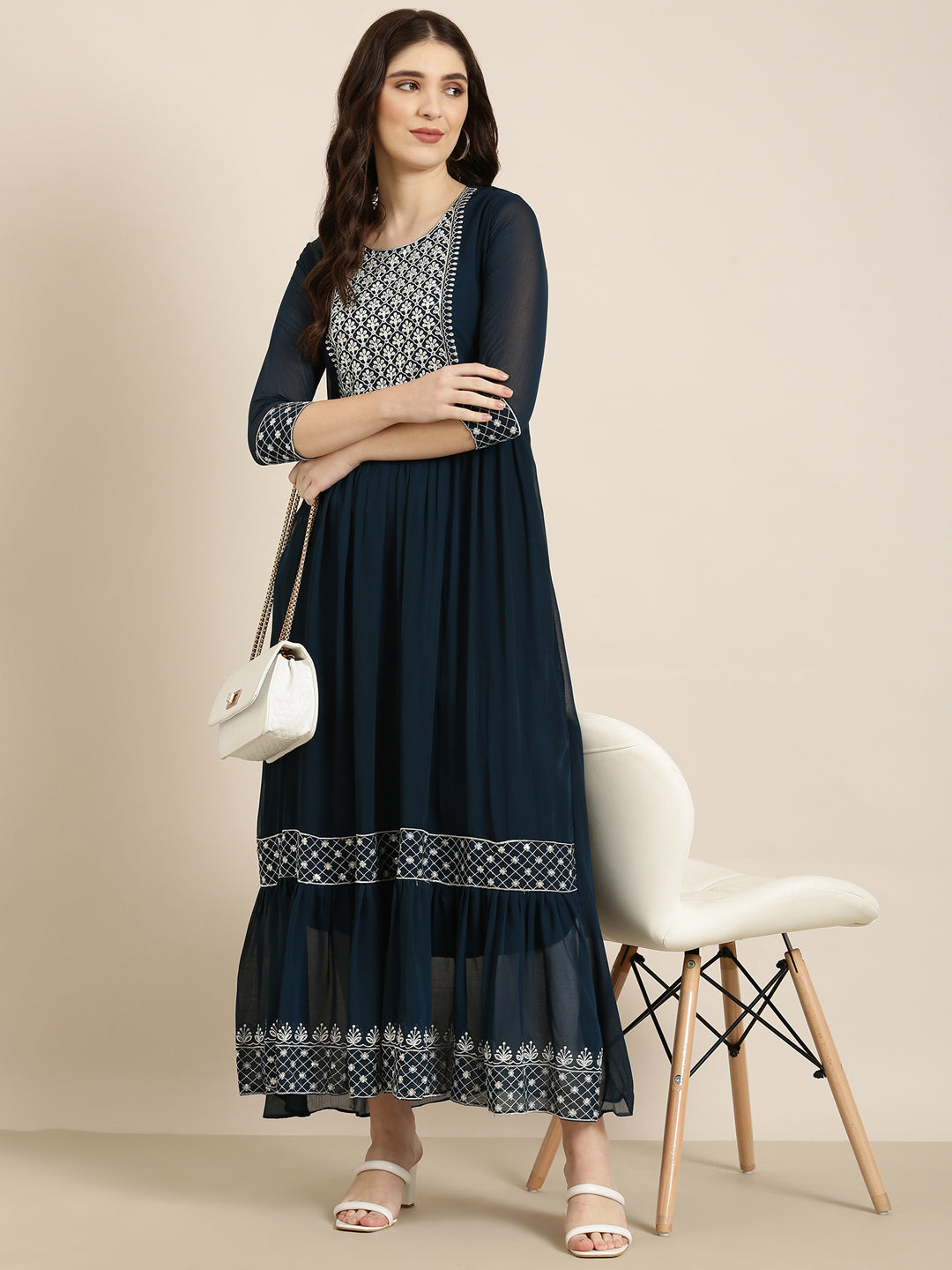 Women's Teal Geometric Embroidered Thread Work Anarkali Kurta