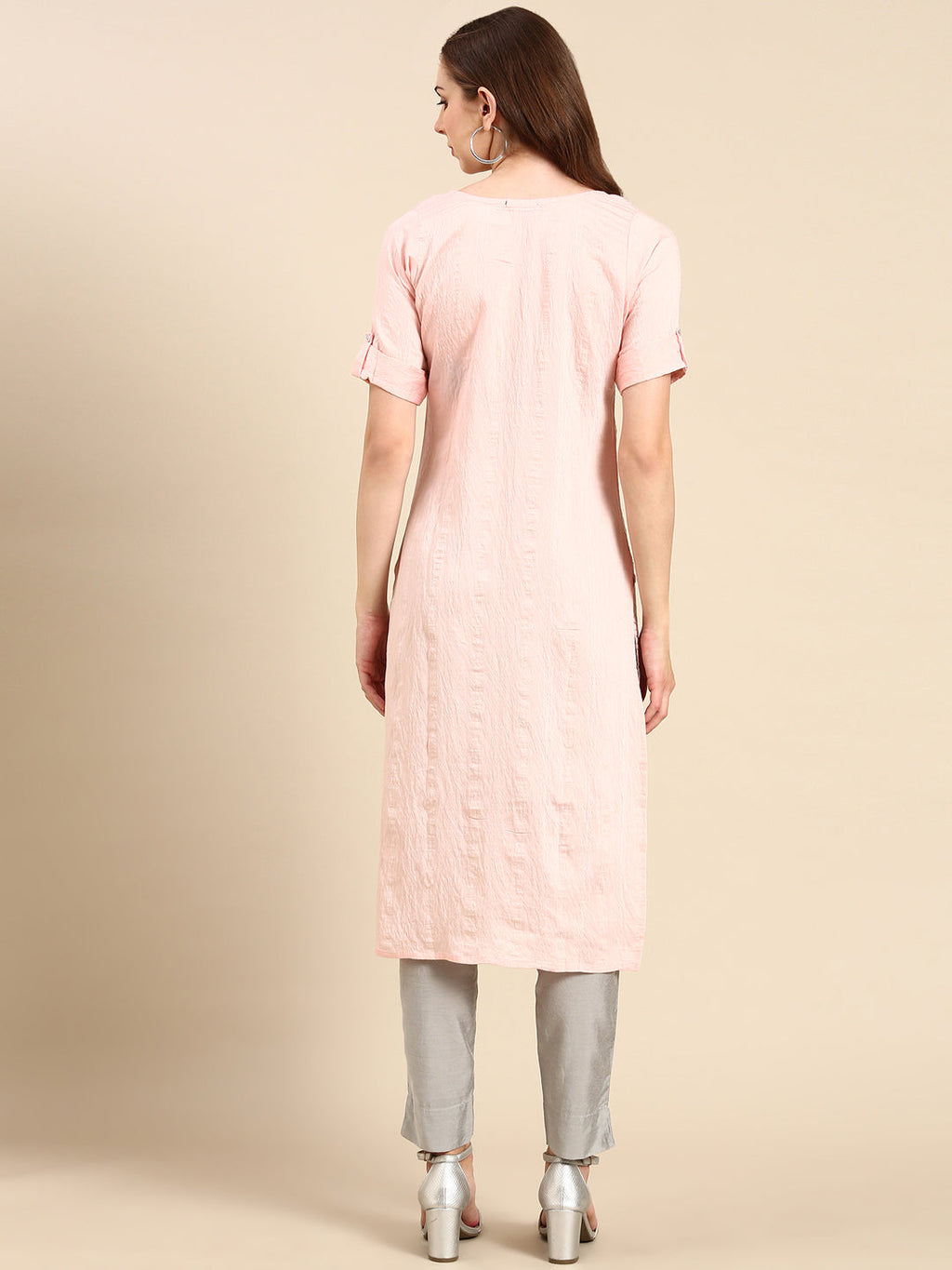 Women's Peach Embroidered Thread Work Straight Kurta