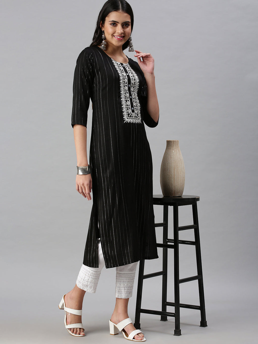Women's Yoke Design Black Straight Kurta