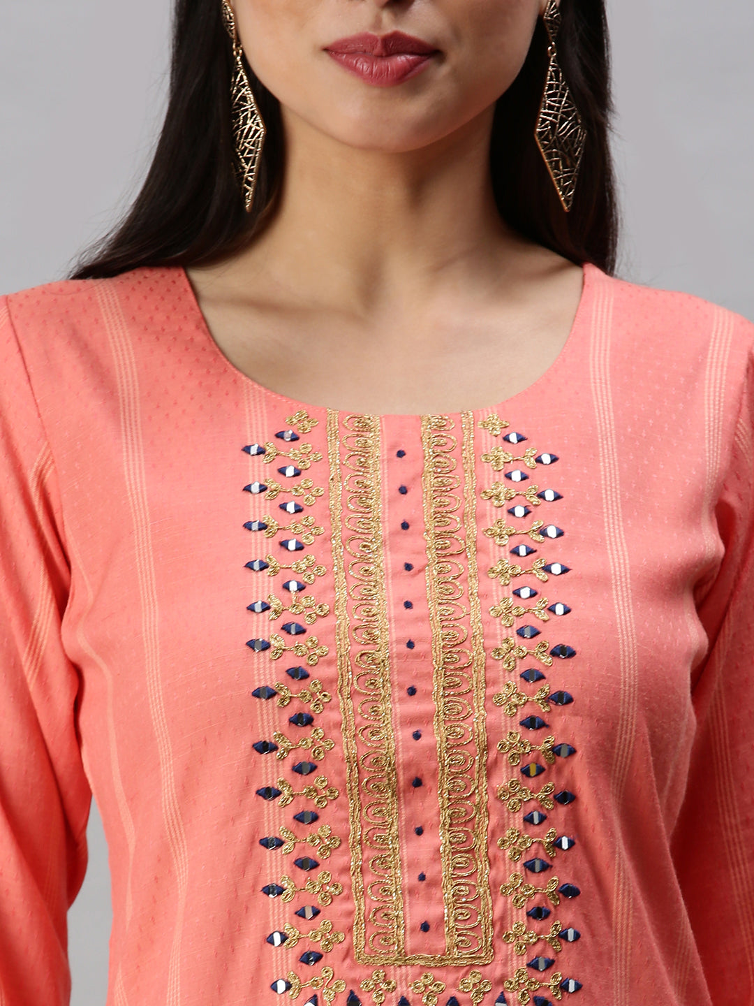 Women's Pink Striped Three-Quarter Sleeves Straight Zari Kurta