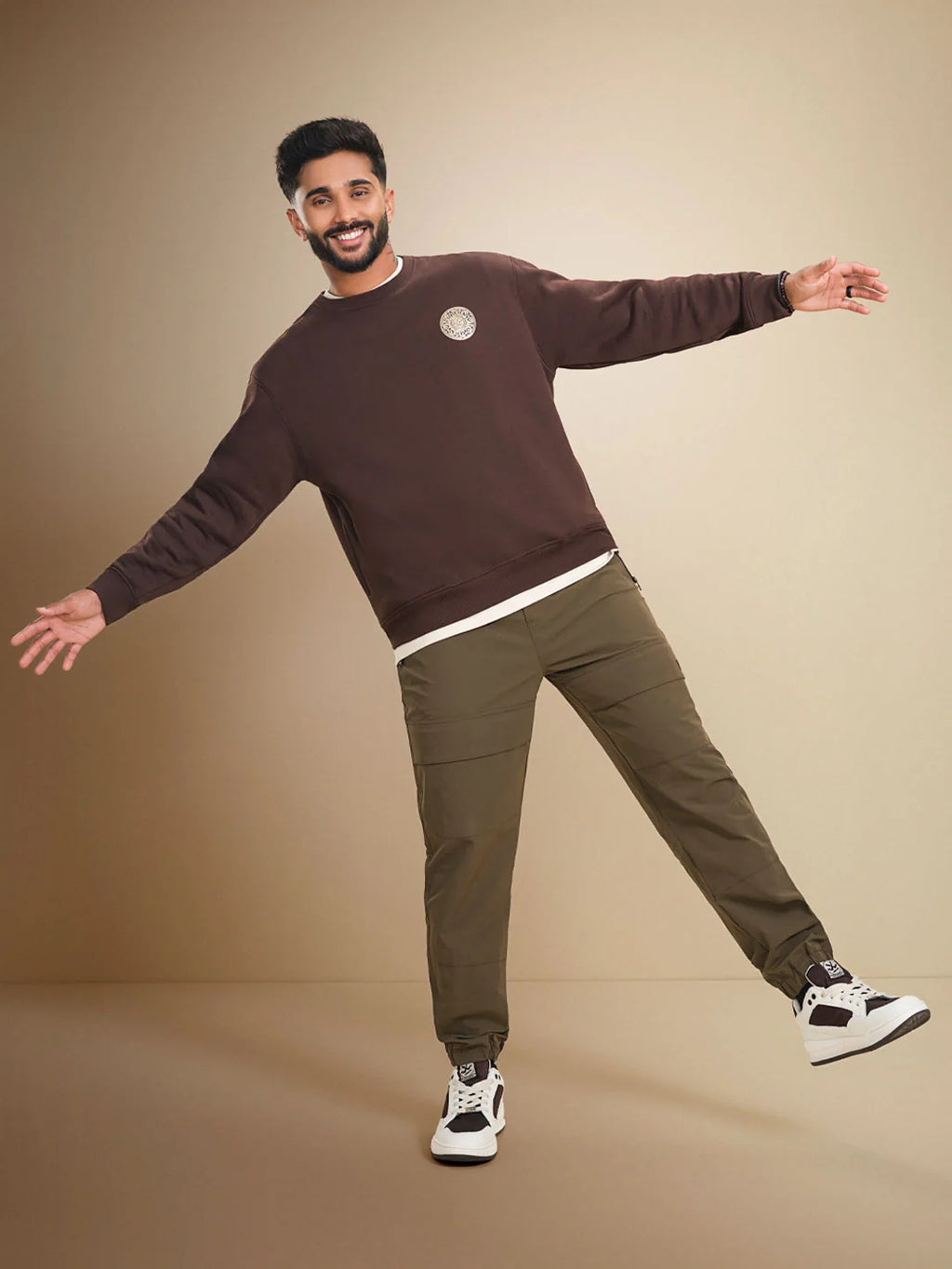 Solid Straight Fit Jogger | Brown